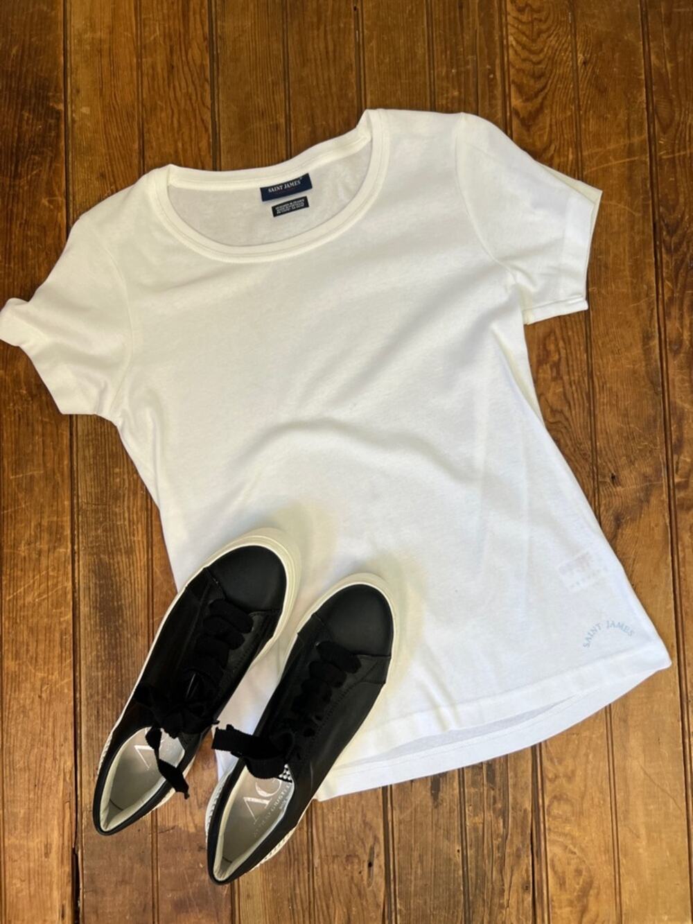 Saint James women’s White classic Short Sleeve Scoop Neck Tee